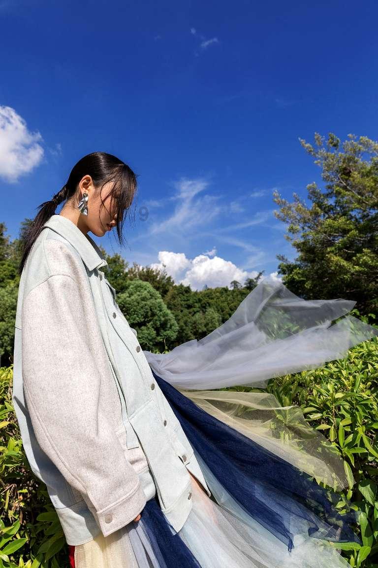 上升的白气球