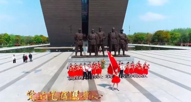 刮腻子用什么材料好游戏画面